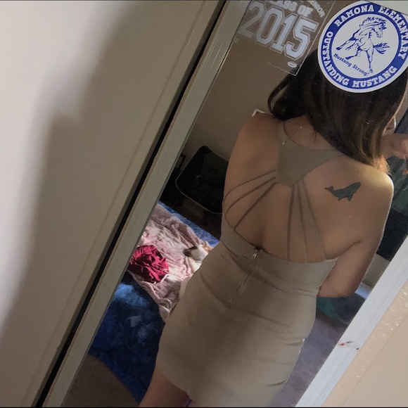 Windsor Mini Dress! 🤙🏼 - Picture 3 of 3